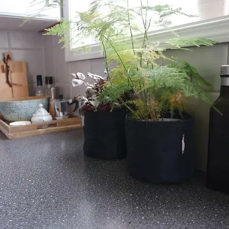 Central Apt In Residential Area-pro Managed Apartamento *